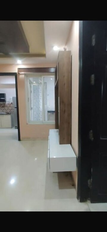 Building Lobby in 1 BHK Independent House at Gomti Nagar – for Rent
