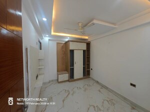 Bedroom in 3 BHK Builder Floor at Sector 73 – for Sale