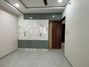 Room in 2 BHK Apartment at Kondapur – for Rent