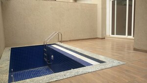 Staircase in 5 BHK Villa at Bptp Visionnaire Villas, Sector 70a – for Sale