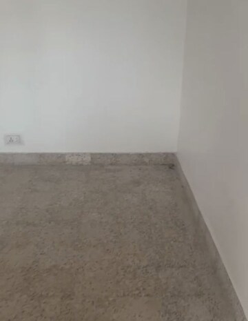 Room in 2 BHK Villa at Aliganj – for Rent