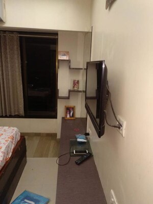 Furnished Amenities in 3 BHK Apartment at Evershine Embassy, Andheri West – for Rent
