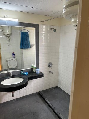 Bathroom in 3 BHK Apartment at Bestech Park View City 2, Sector 49 – for Rent