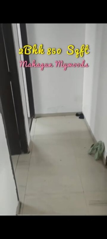 Bathroom in 3 BHK Apartment at Mahagun Mywoods, Sector 16c Greater Noida – for Rent