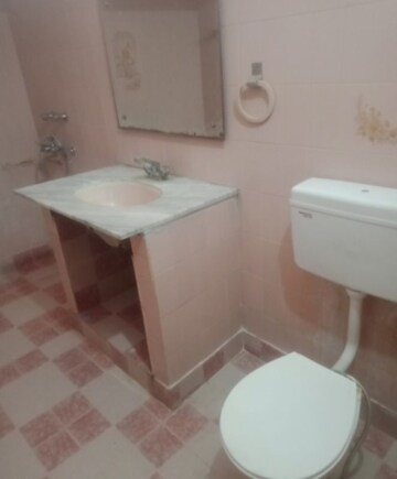 Bathroom in 2 BHK Villa at Aliganj – for Rent