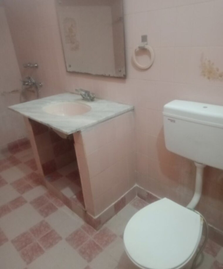 Bathroom, aliganj 2 Bedroom 2200 Sq.Ft. Villa In Aliganj Lucknow 9979904