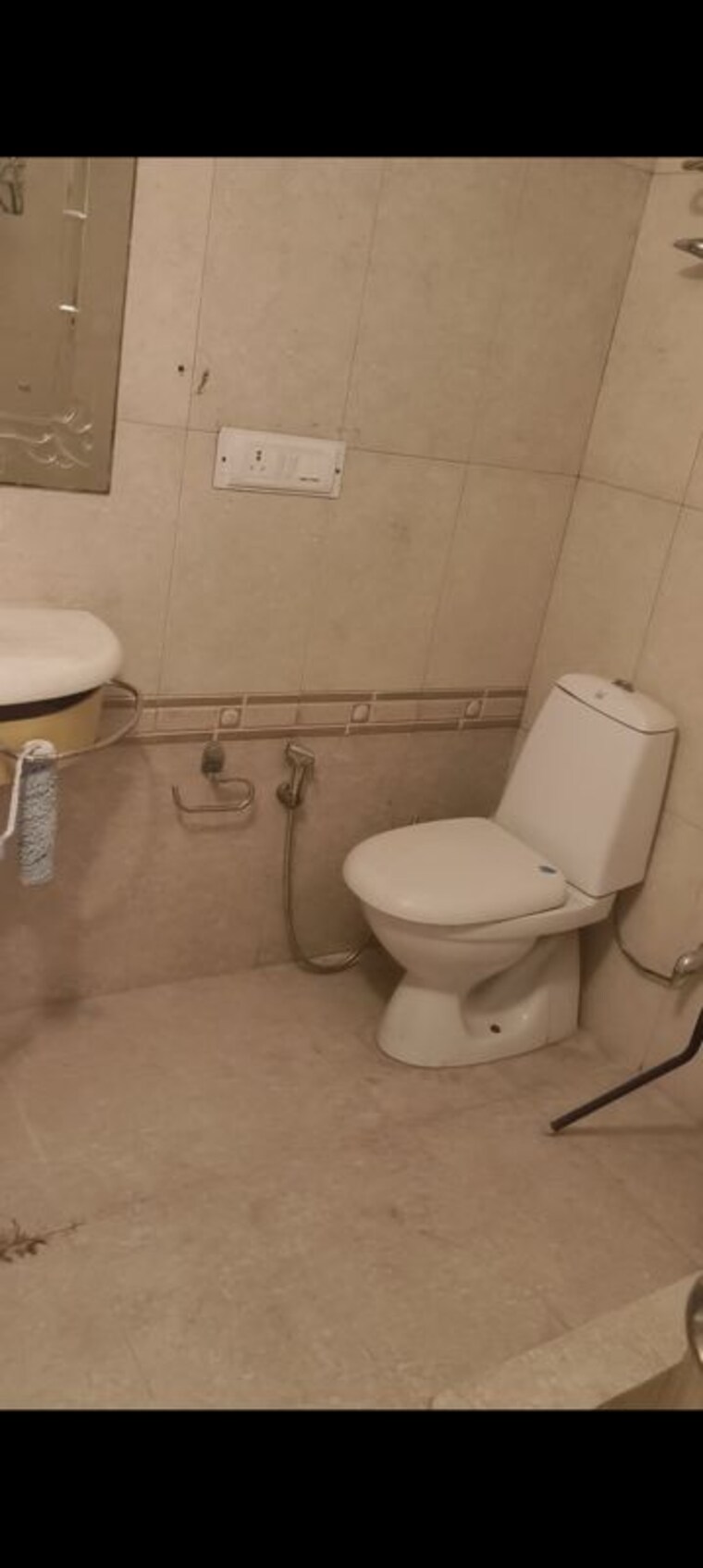 Bathroom, vasant kunj 3 Bedroom 1800 Sq.Ft. Apartment In Vasant Kunj Delhi 9979928