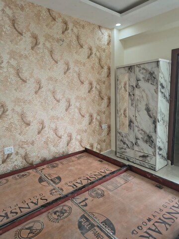 Room in 4 BHK Builder Floor at Sector 1 – for Sale