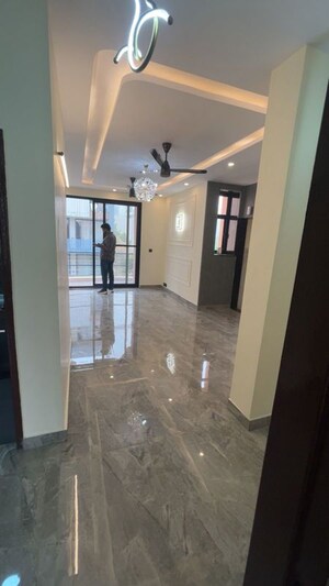 Living Room in 4 BHK Apartment at Ireo Victory Valley, Sector 67 – for Sale