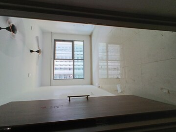 1 BHK Apartment For Rent in Kalpataru Immensa F, Kolshet Road