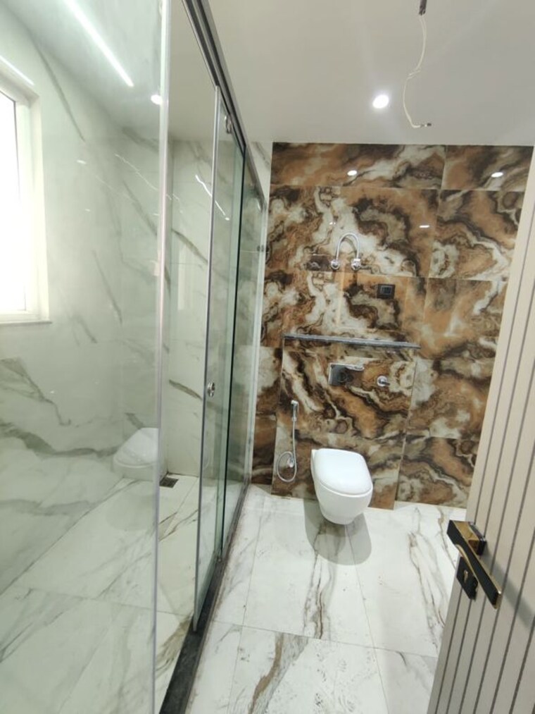 Balcony, green fields colony 4 Bedroom 2350 Sq.Ft. Builder Floor In Green Fields Colony Faridabad 9979946