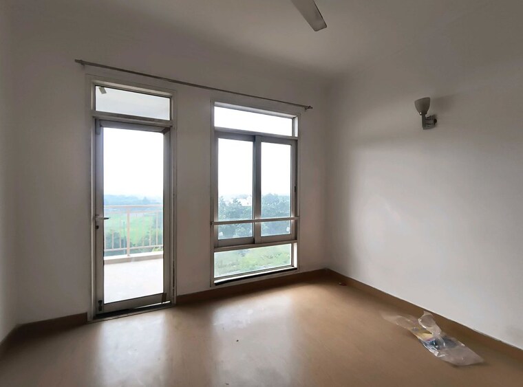 Room, jaypee-green-pavillion-heights 3 Bedroom 2000 Sq.Ft. Apartment In Sector 128 Noida 9979925