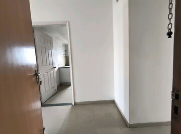 Room in 3 BHK Apartment at Jaypee Green Pavillion Heights, Sector 128 – for Rent