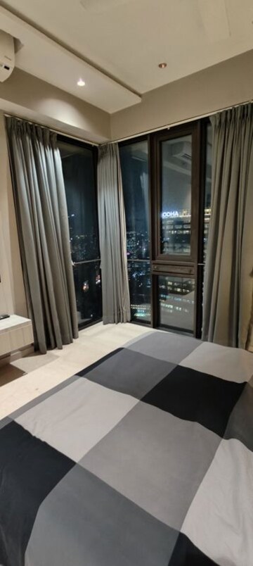 Bedroom in 2 BHK Apartment at Lodha The Park, Worli – for Rent