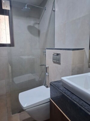 Bathroom in 4 BHK Apartment at Banjara Hills – for Rent