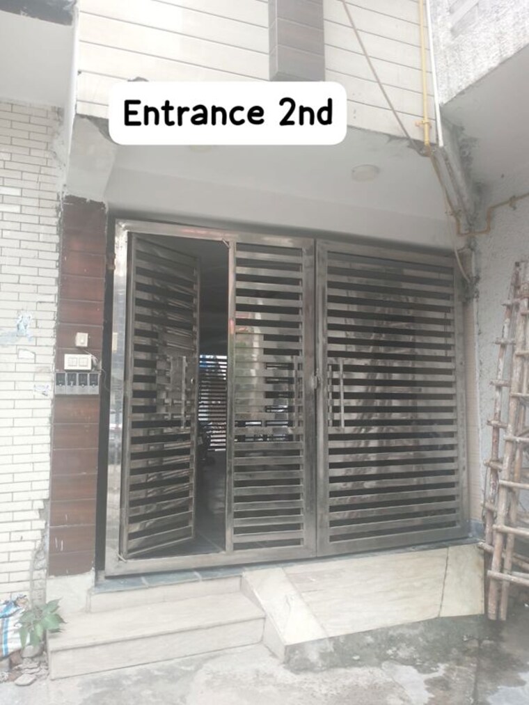 Exterior View, kohat enclave 3 Bedroom 133 Sq.Yd. Builder Floor In Kohat Enclave Delhi 9979988