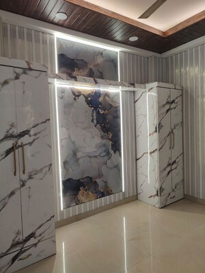 Room in 2 BHK Builder Floor at Indrapuram – for Rent