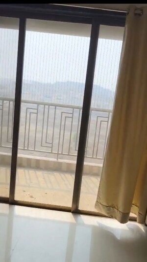 Room in 2 BHK Apartment at Regency Anantam, Dombivli East – for Rent