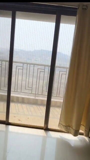 Room in 2 BHK Apartment at Regency Anantam, Dombivli East – for Rent