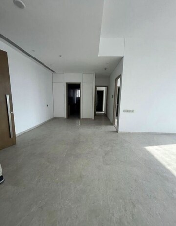 Room in 3 BHK Apartment at Rustomjee Crown, Prabhadevi – for Sale