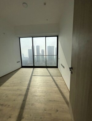 Room in 3 BHK Apartment at Rustomjee Crown, Prabhadevi – for Sale