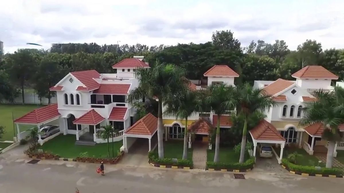 3 BHK + Pooja Room 3316 Sq.Ft. Villa in Akshaya Redstone