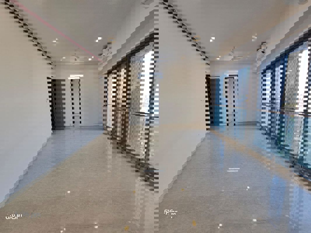 2 BHK + Servant Room 900 Sq.Ft. Apartment in Adani Ten BKC