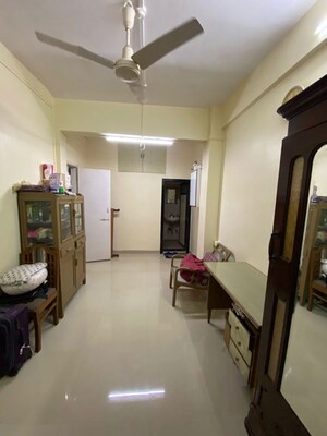 Living Room in 2 BHK Apartment at Mahim West – for Rent