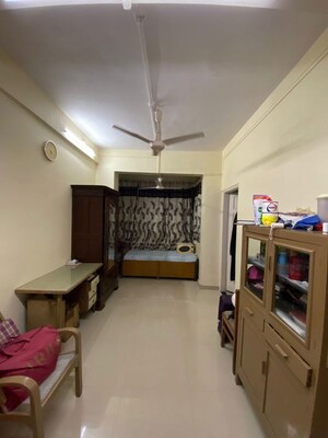 Living Room in 2 BHK Apartment at Mahim West – for Rent