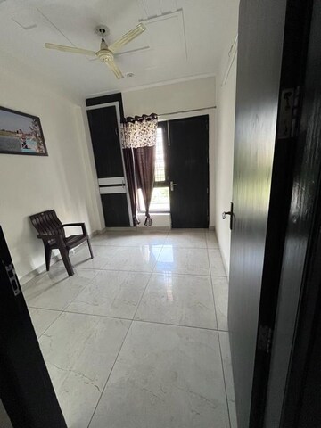 Bathroom in 2 BHK Builder Floor at Ardee City, Sector 52 – for Rent