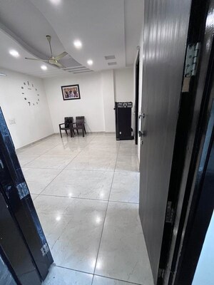 Building Lobby in 2 BHK Builder Floor at Ardee City, Sector 52 – for Rent