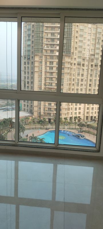 3 BHK + Servant Room Apartment For Sale in Neelam Senroofs