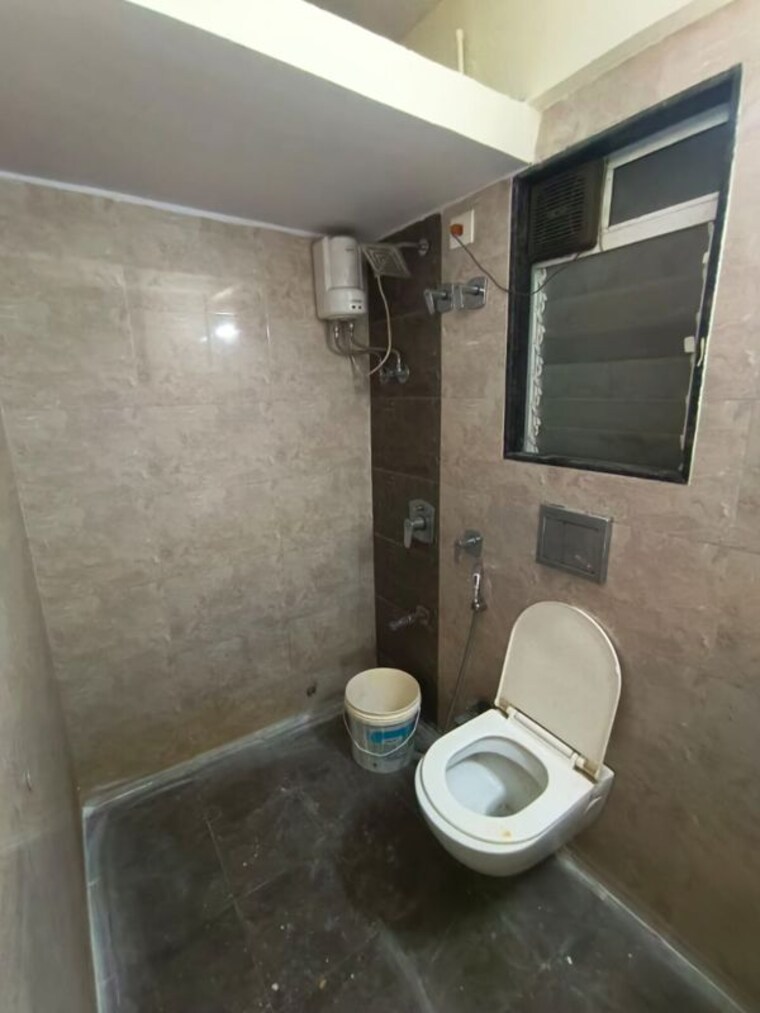 Bathroom, veena-senterio 2 Bedroom 545 Sq.Ft. Apartment In Chembur Mumbai 9980046