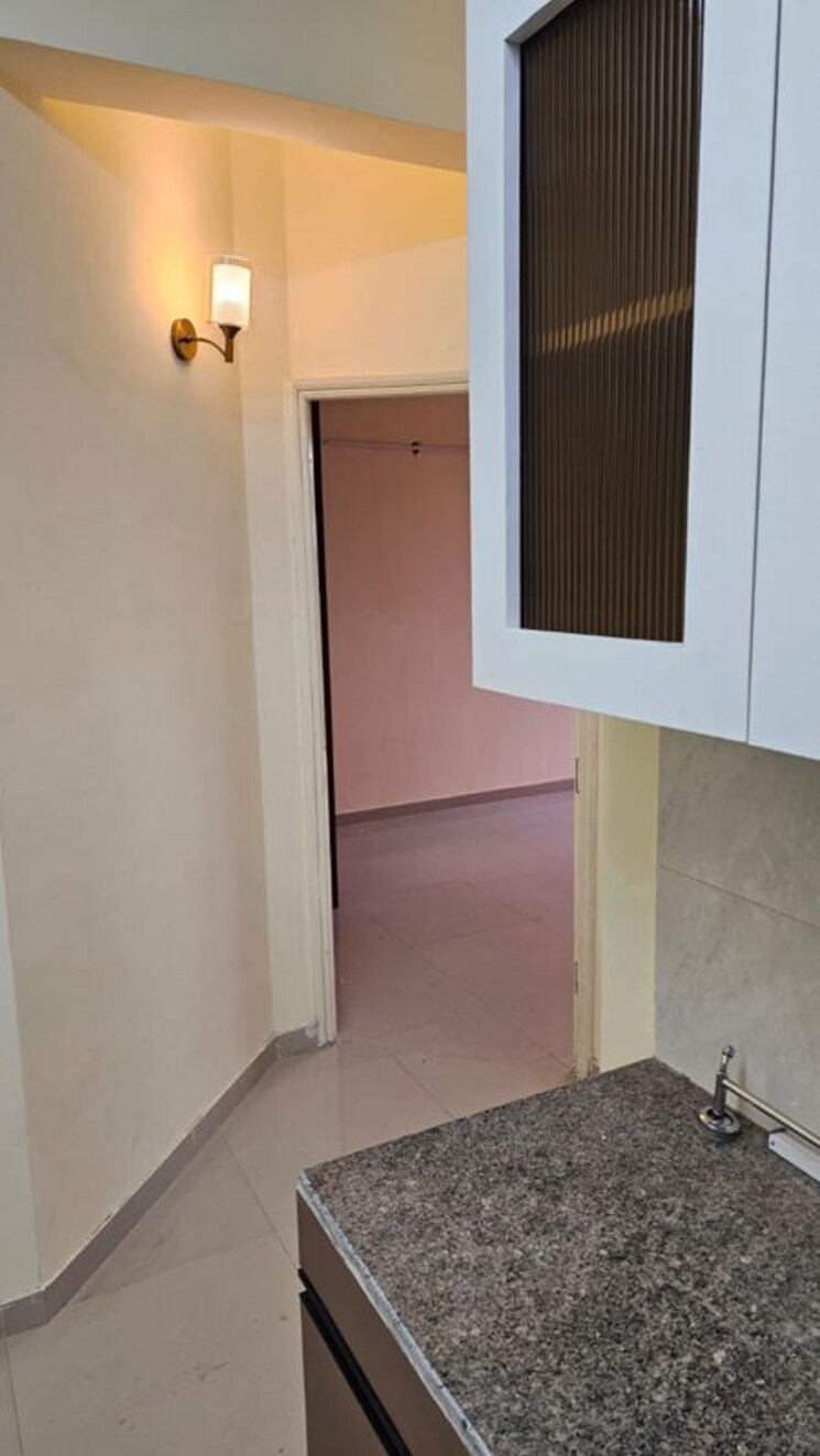 Room, pyramid-altia 3 Bedroom 742 Sq.Ft. Apartment In Sector 70 Gurgaon 9980064