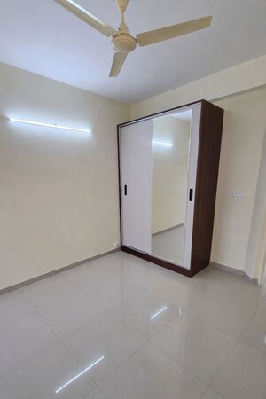 Room in 3 BHK Apartment at Pyramid Altia, Sector 70 – for Rent