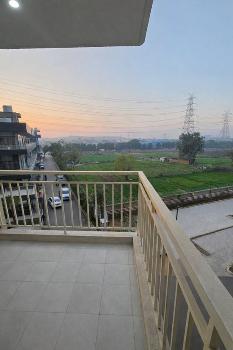 Balcony, pyramid-altia 3 Bedroom 742 Sq.Ft. Apartment In Sector 70 Gurgaon 9980084