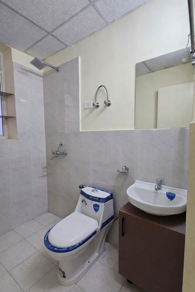 Bathroom, pyramid-altia 3 Bedroom 742 Sq.Ft. Apartment In Sector 70 Gurgaon 9980084