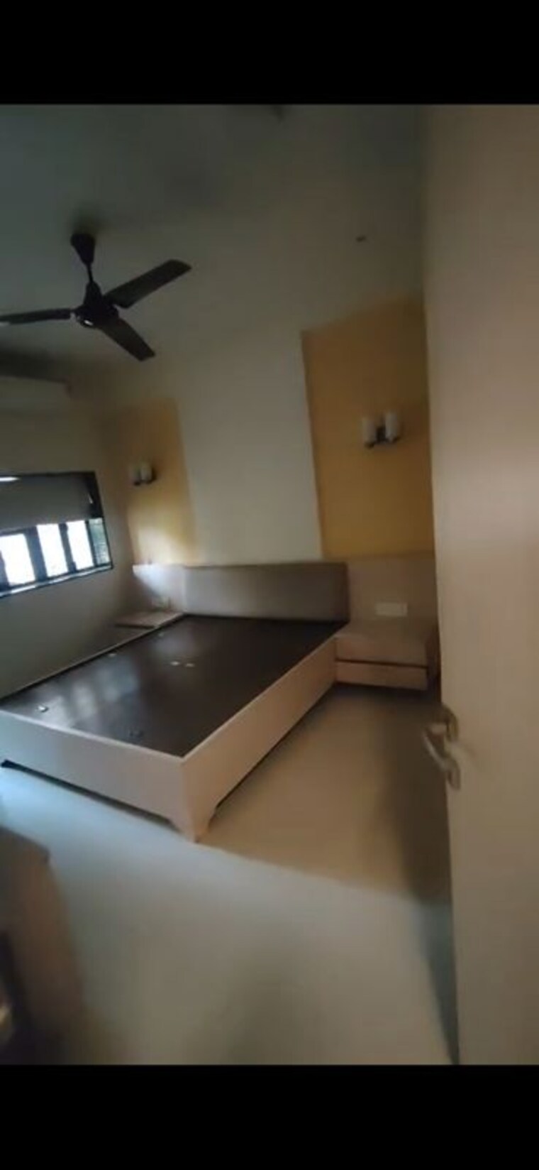 Bedroom, bandstand-apartment 2 Bedroom 800 Sq.Ft. Apartment In Bandra West Mumbai 9980088