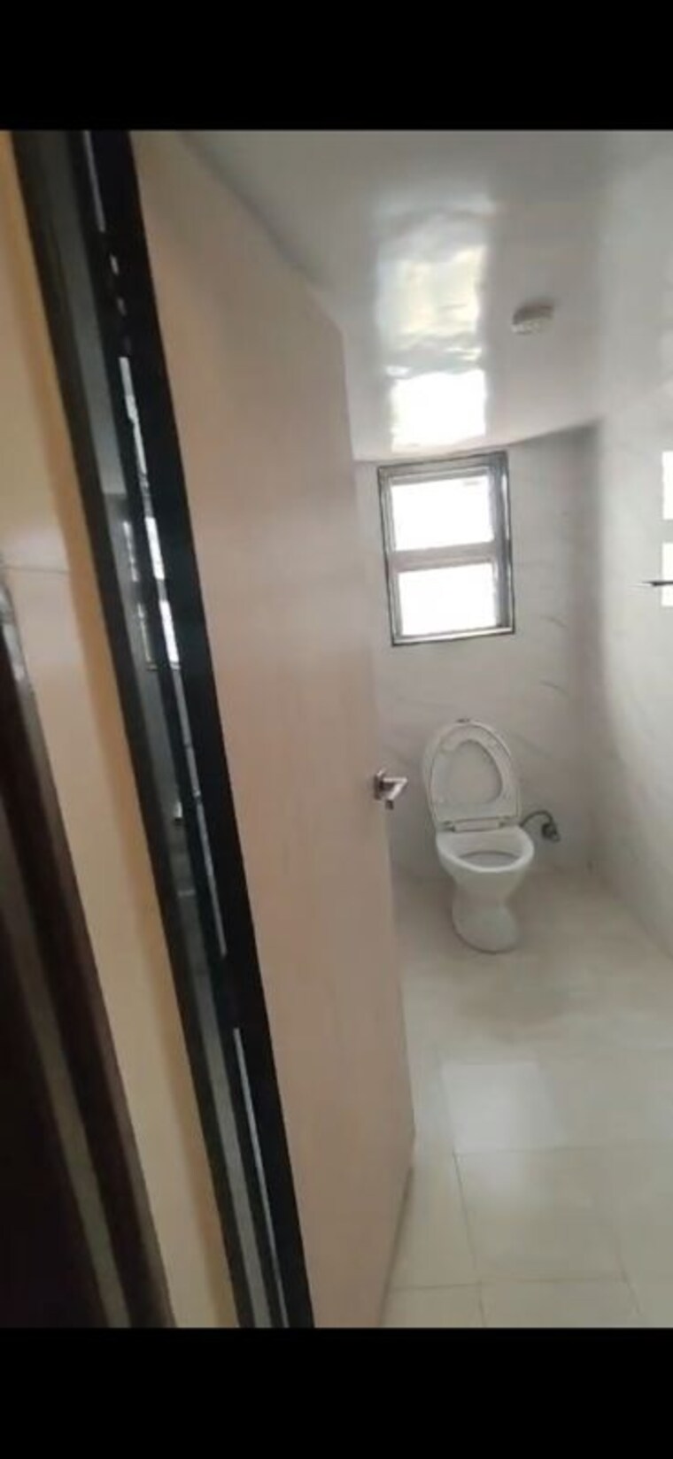 Bathroom, bandstand-apartment 2 Bedroom 800 Sq.Ft. Apartment In Bandra West Mumbai 9980088
