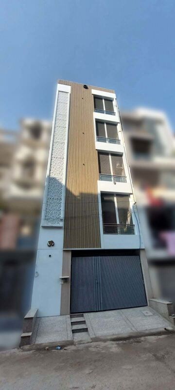 3 BHK Builder Floor For Rent in Pitampura