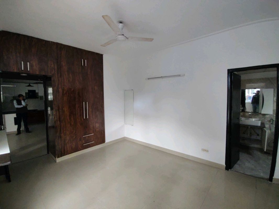 3 BHK Apartment For Rent in Supertech Emerald Court