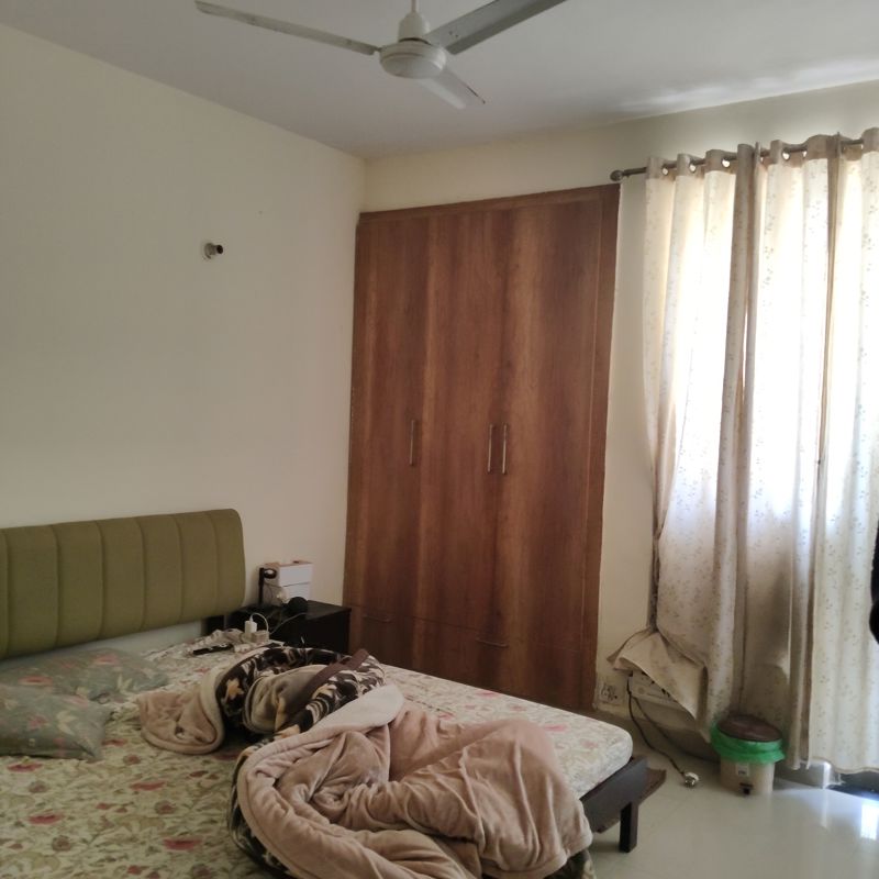 1.5 BHK + Study Room Apartment For Rent in Unitech The Residences Gurgaon