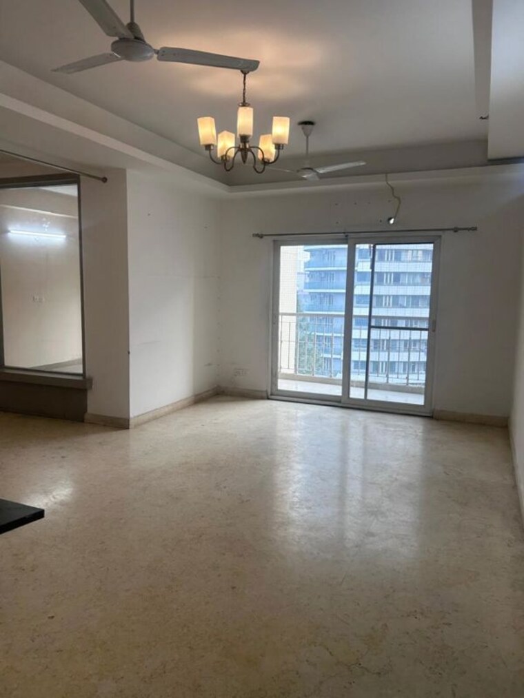 Room, mahagun-maple 4 Bedroom 2400 Sq.Ft. Apartment In Sector 50 Noida 9980146