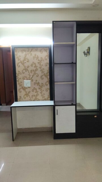 Room in 4 BHK Apartment at Mahagun Maple, Sector 50 – for Rent