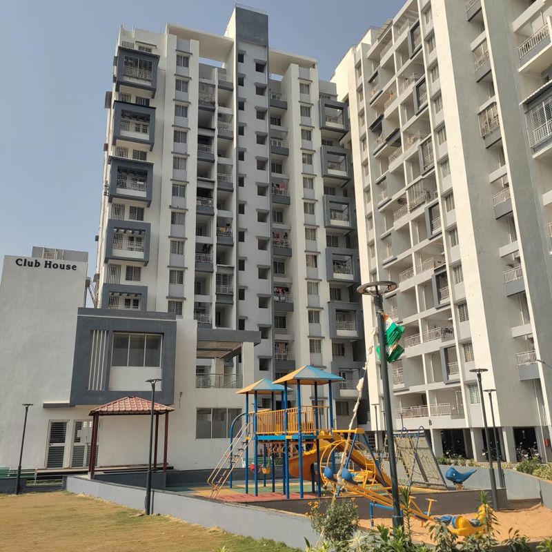 2 BHK Apartment For Rent in Vardhaman Moonstone