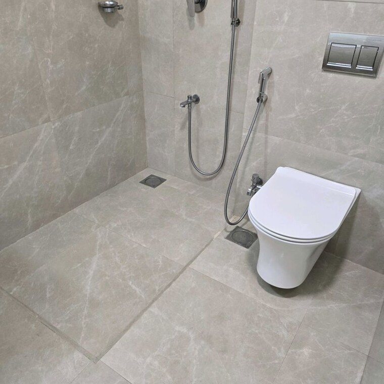 Bathroom, kohinoor-square-altissimo 4 Bedroom 1980 Sq.Ft. Apartment In Dadar West Mumbai 9980140
