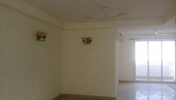Room in 4 BHK Apartment at Emaar Palm Terraces Select, Sector 66 – for Rent