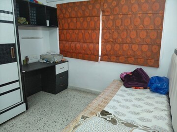 Team Area in 3.5 BHK Apartment at Sunit CHS, Model Colony – for Rent