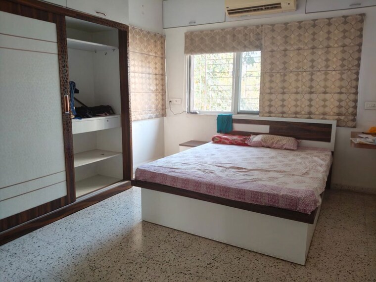Bedroom, sunit-chs 3.5 Bedroom 2000 Sq.Ft. Apartment In Model Colony Pune 9980176