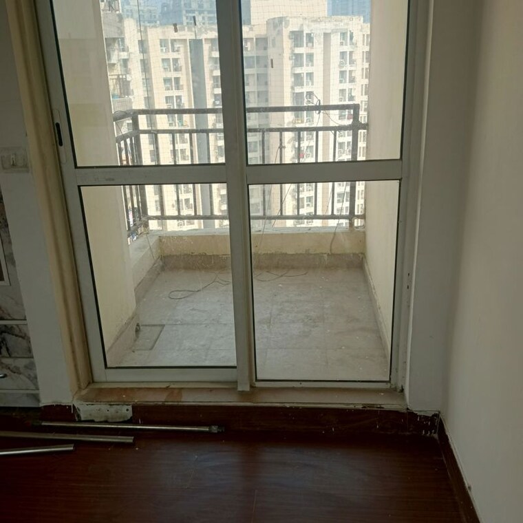 Room, jaypee-greens-kosmos 2 Bedroom 950 Sq.Ft. Apartment In Sector 134 Noida 9980163